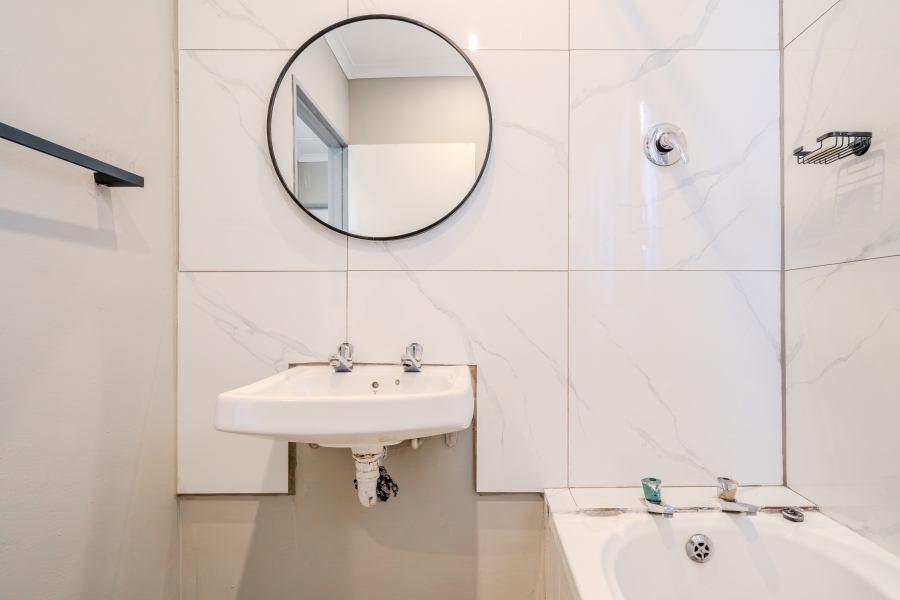 5 Bedroom Property for Sale in Ottery Western Cape